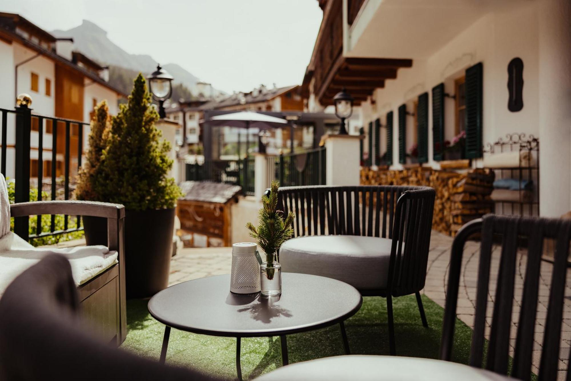 Hotel Alpenrose Арабба Экстерьер фото