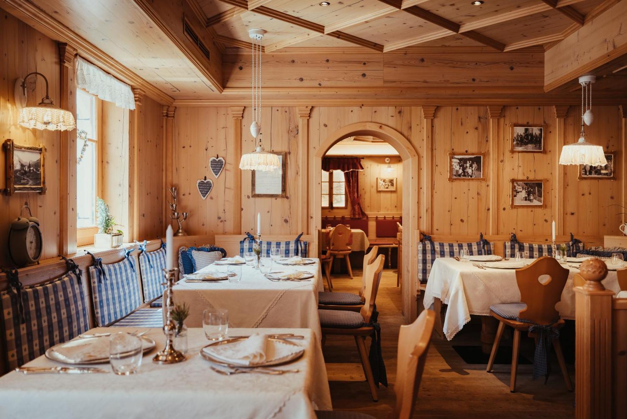 Hotel Alpenrose Арабба Экстерьер фото
